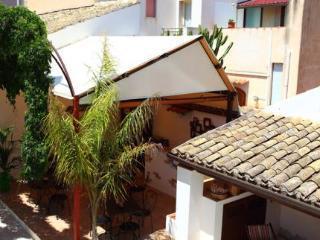 Sabir Bed & Breakfast 2*